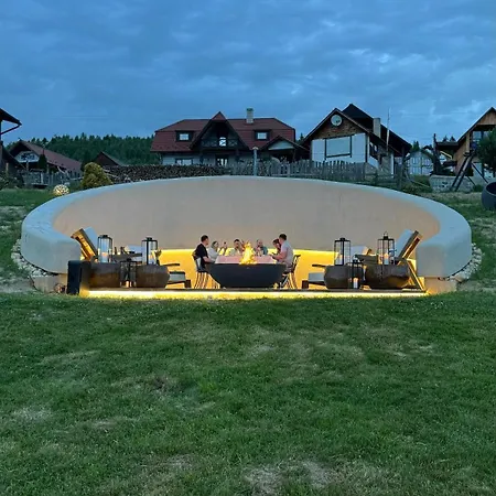 Stara Pravda - Vykrutasy Hotel